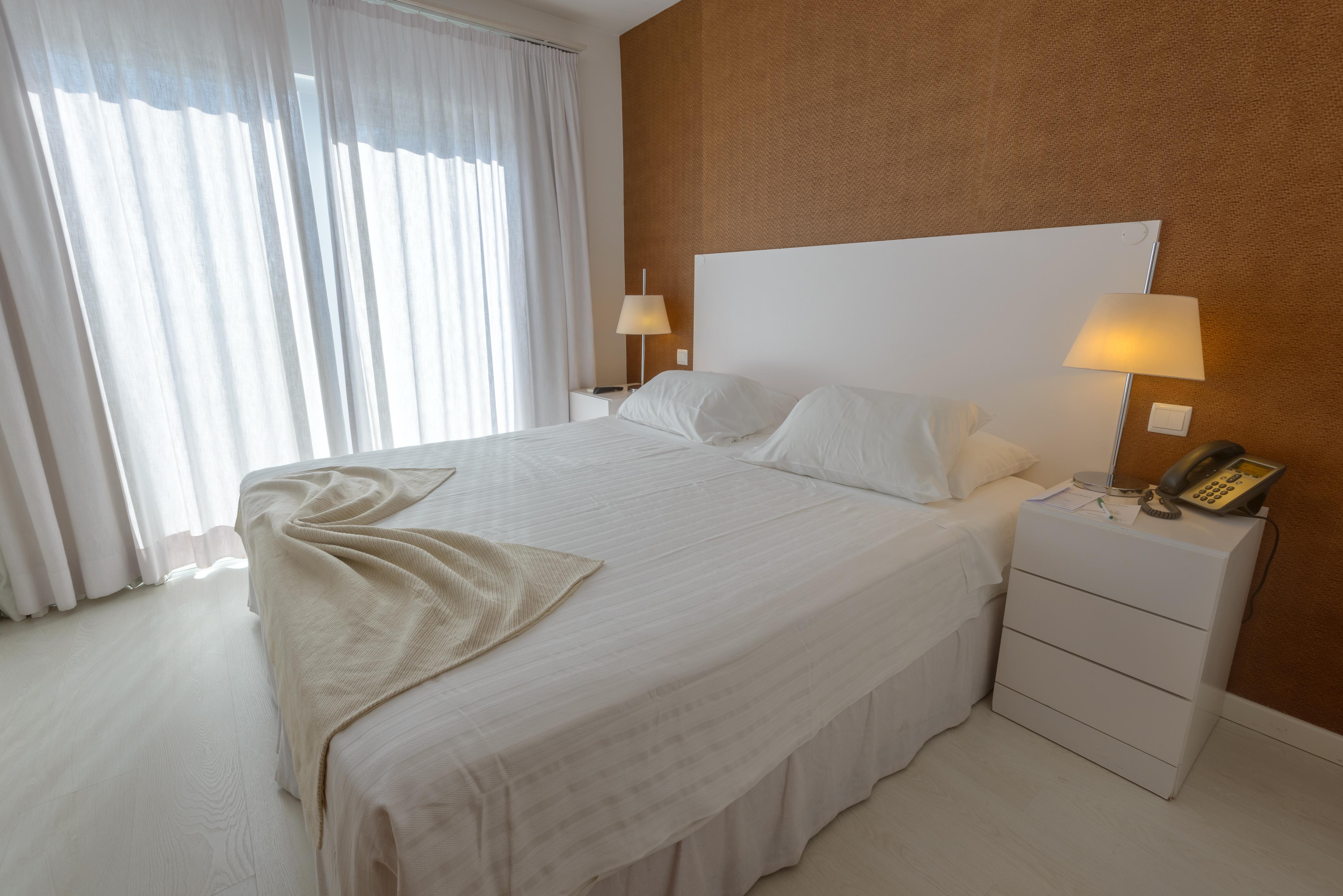 อมาโซเนีย เอสโตริ โฮเต็ล Hotel เอสตอริล ภายนอก รูปภาพ