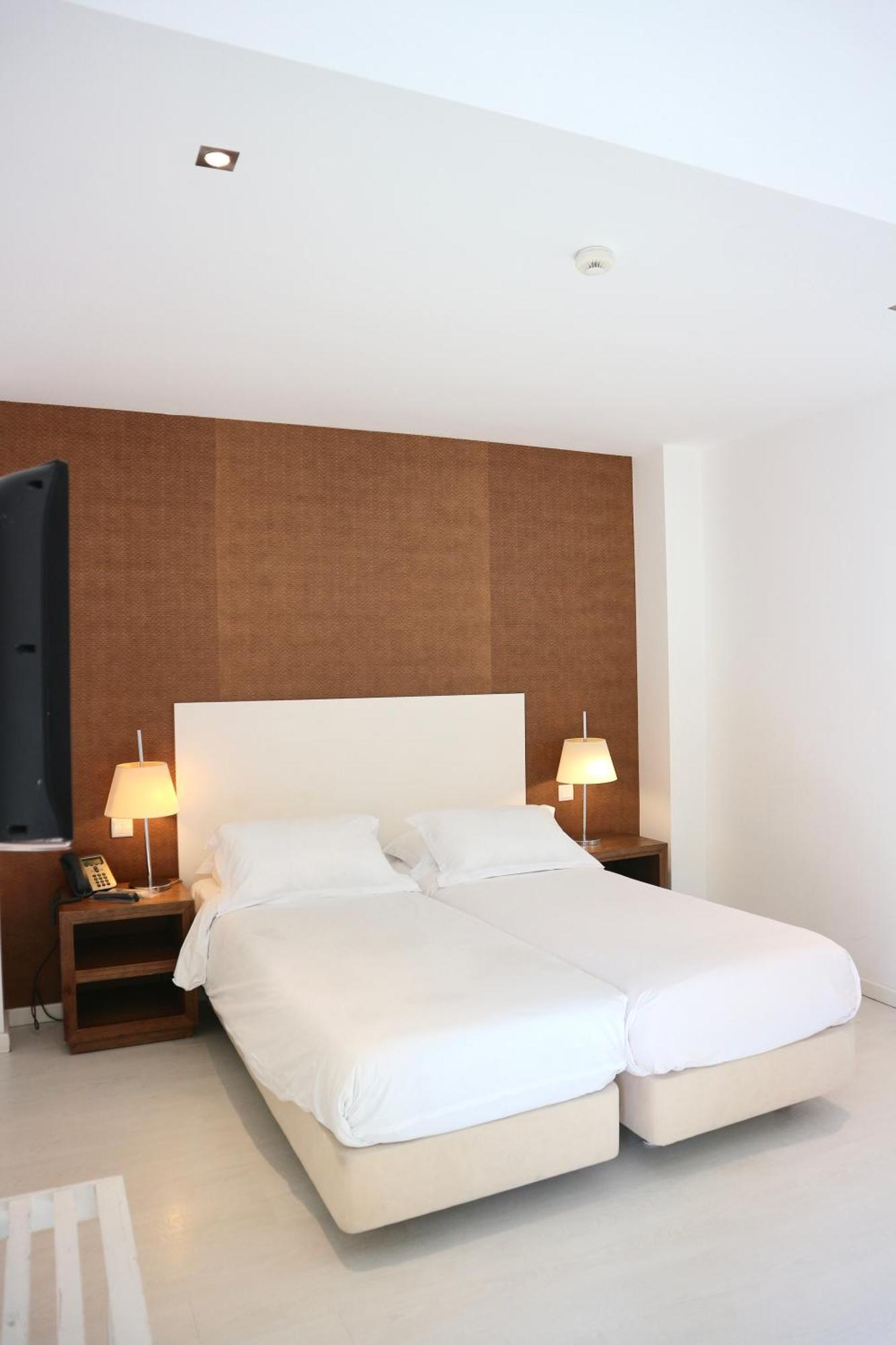 อมาโซเนีย เอสโตริ โฮเต็ล Hotel เอสตอริล ภายนอก รูปภาพ